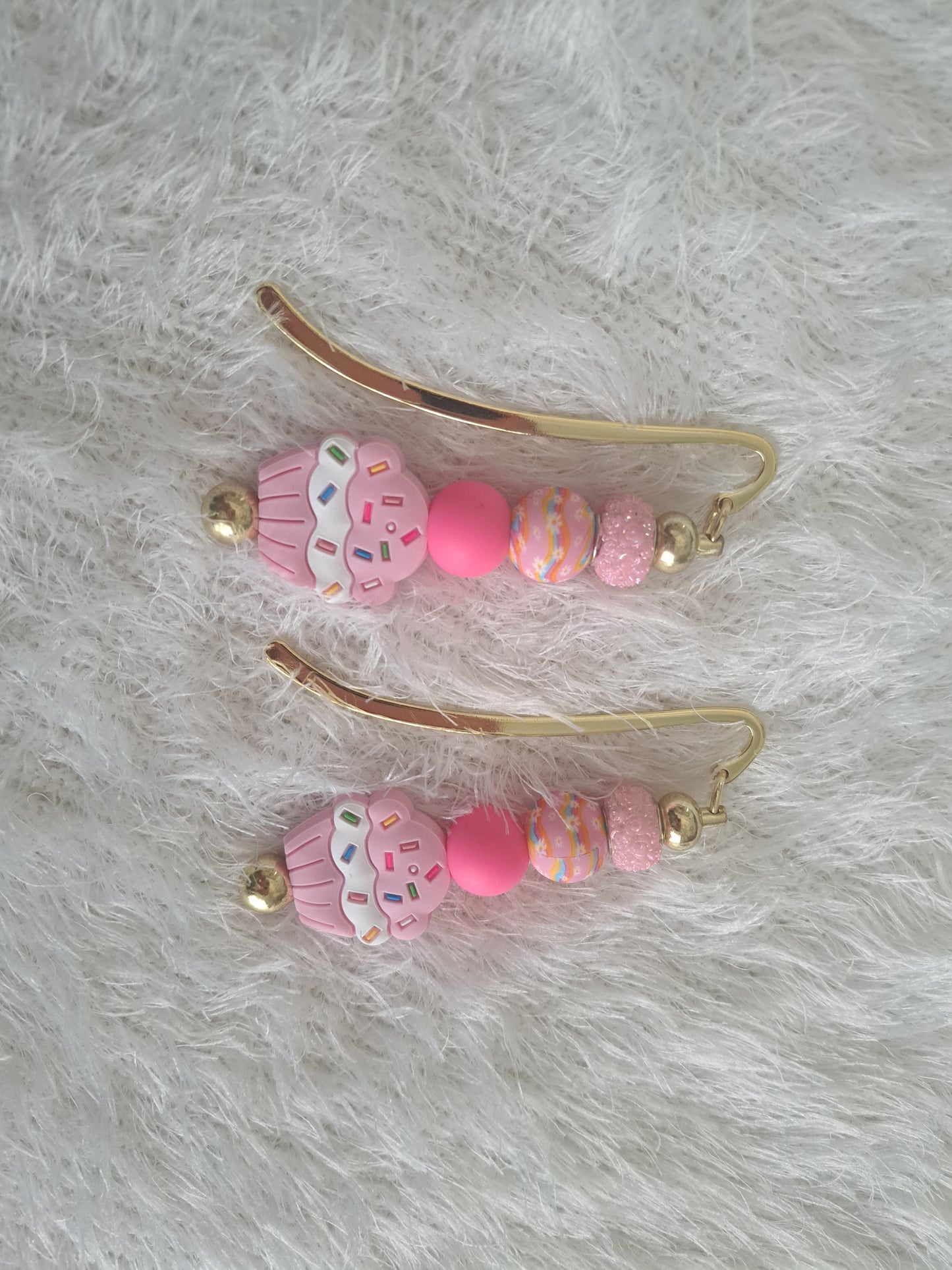 Metallic Beaded Bookmark Pink Cupcake