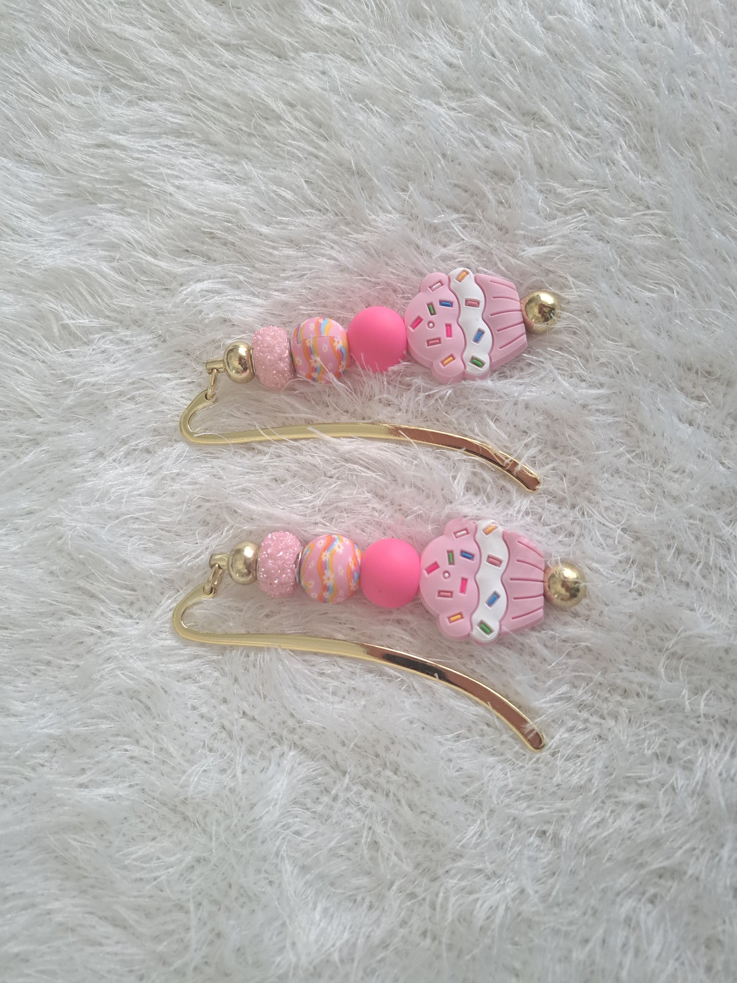 Metallic Beaded Bookmark Pink Cupcake