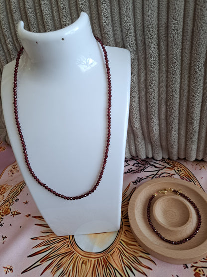 Faceted Bead Necklace & Bracelet Set | Adjustable Copper Closure | Elegant 2–3 mm Beads